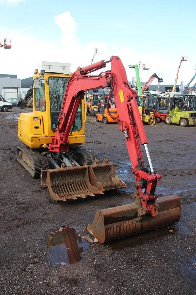 Crawler excavator Takeuchi TB235 Diesel 22kW 2014