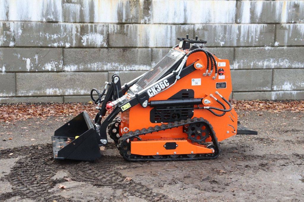 Captoc 36C Kompaktlader, Benzin, 13,5 PS, Baujahr 2025, Neu
