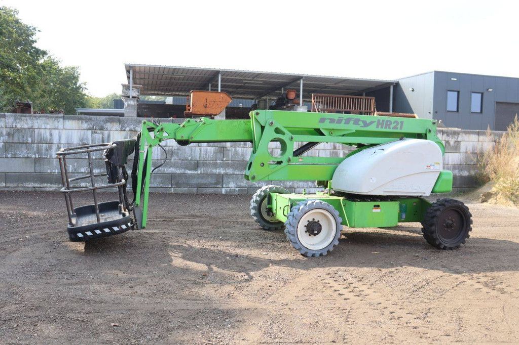 Knikarmhoogwerker Nifty HR21DE Elektrisch+Diesel 13m 2010