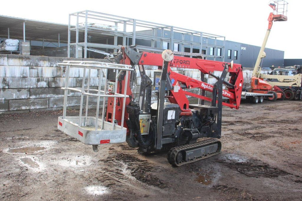 Spinhoogwerker Platform Basket Spider 15.75 Pro Benzine 15m 2014
