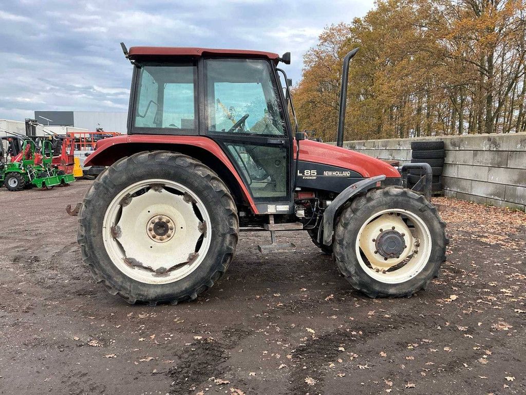 Agricultural tractor New Holland L85 DT Diesel 1996