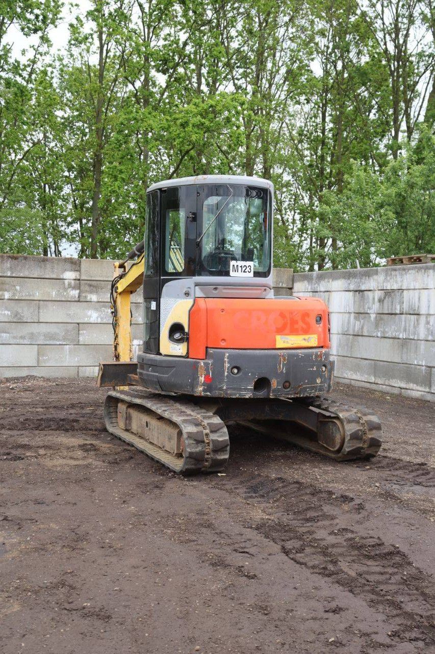 Rupsgraafmachine New Holland E50B SR Diesel 2011