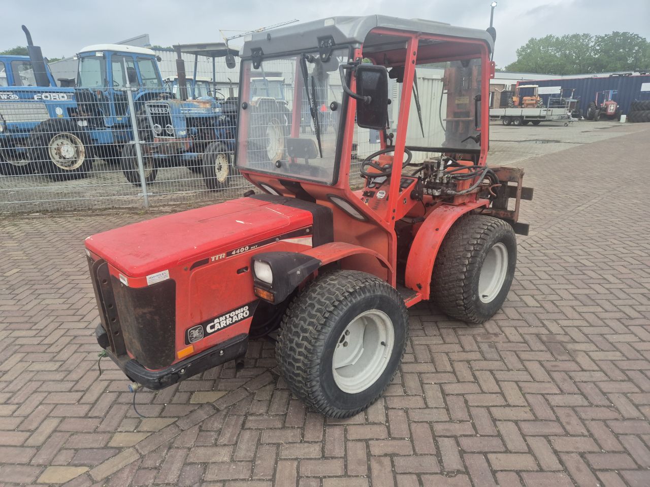 Antonio Carraro TTR 4400 HST