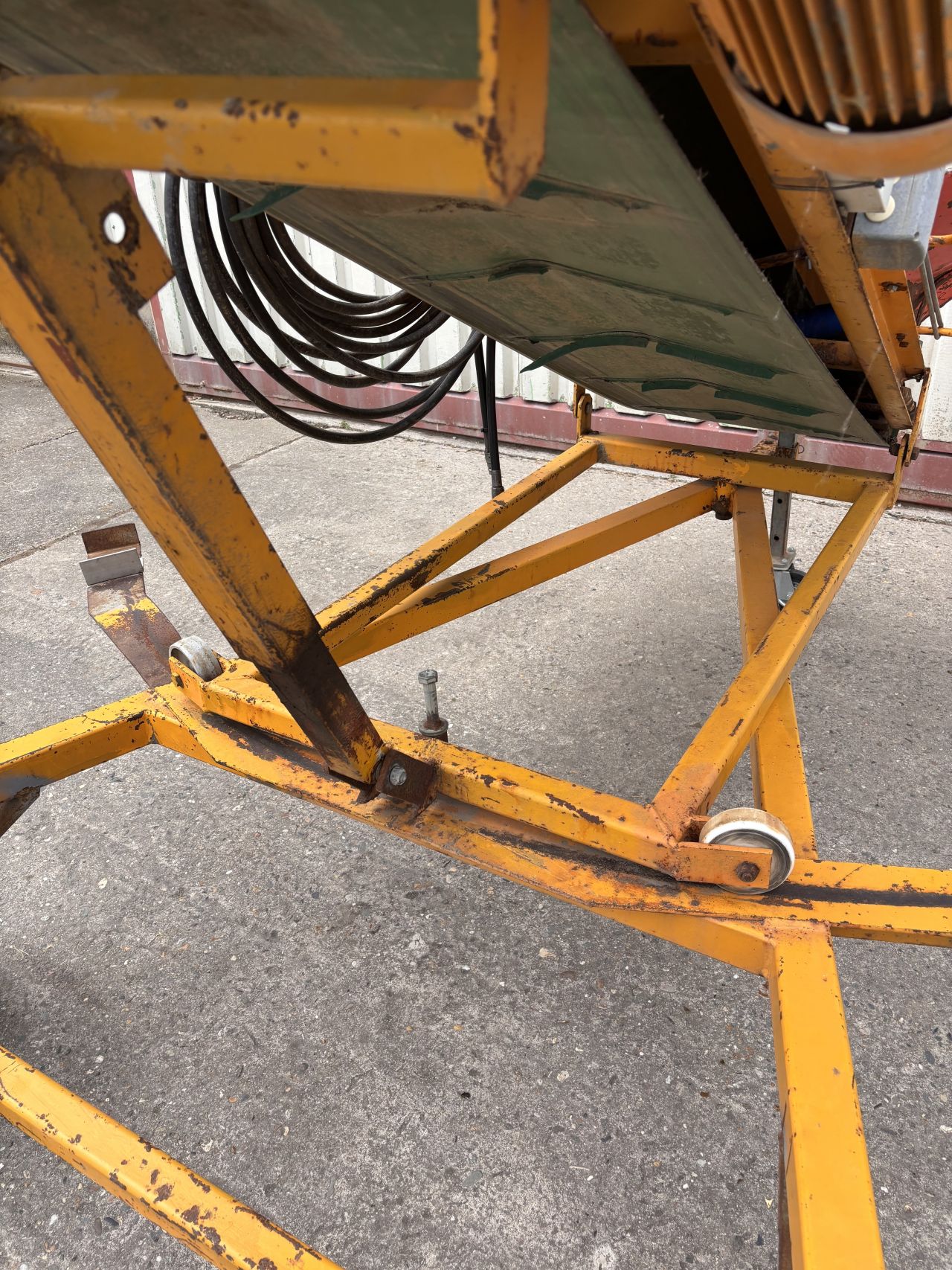Samon onderlosband / transportband - hydraulisch - 4 meter