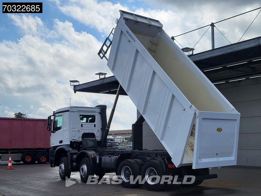Mercedes Arocs 4245 8X4