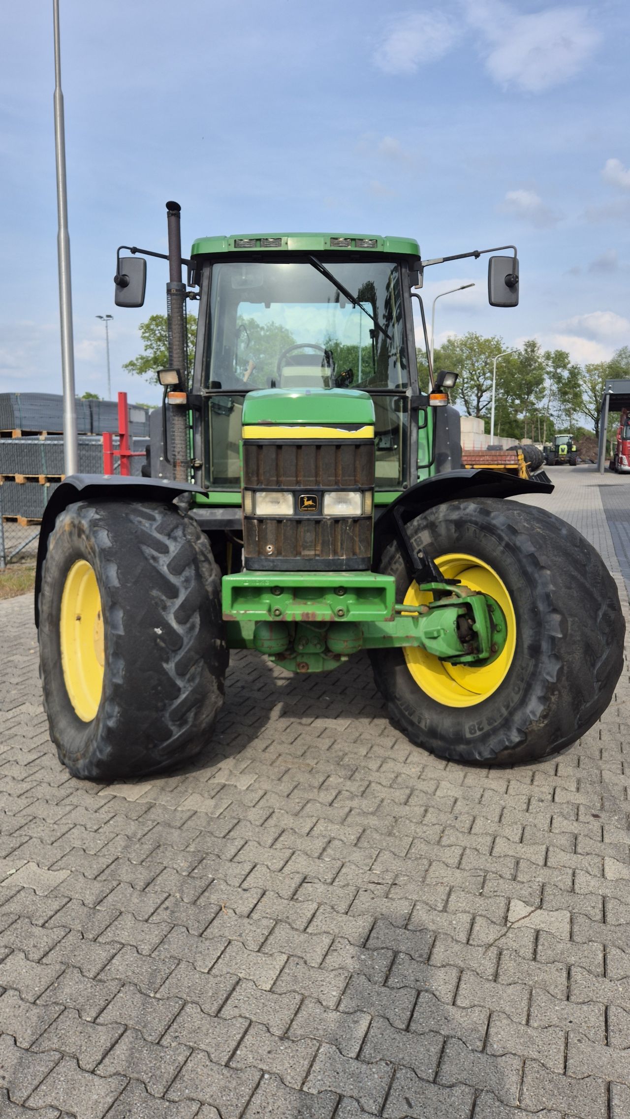 JOHN DEERE 6910 PQ+ met kruip, Airco en TLS