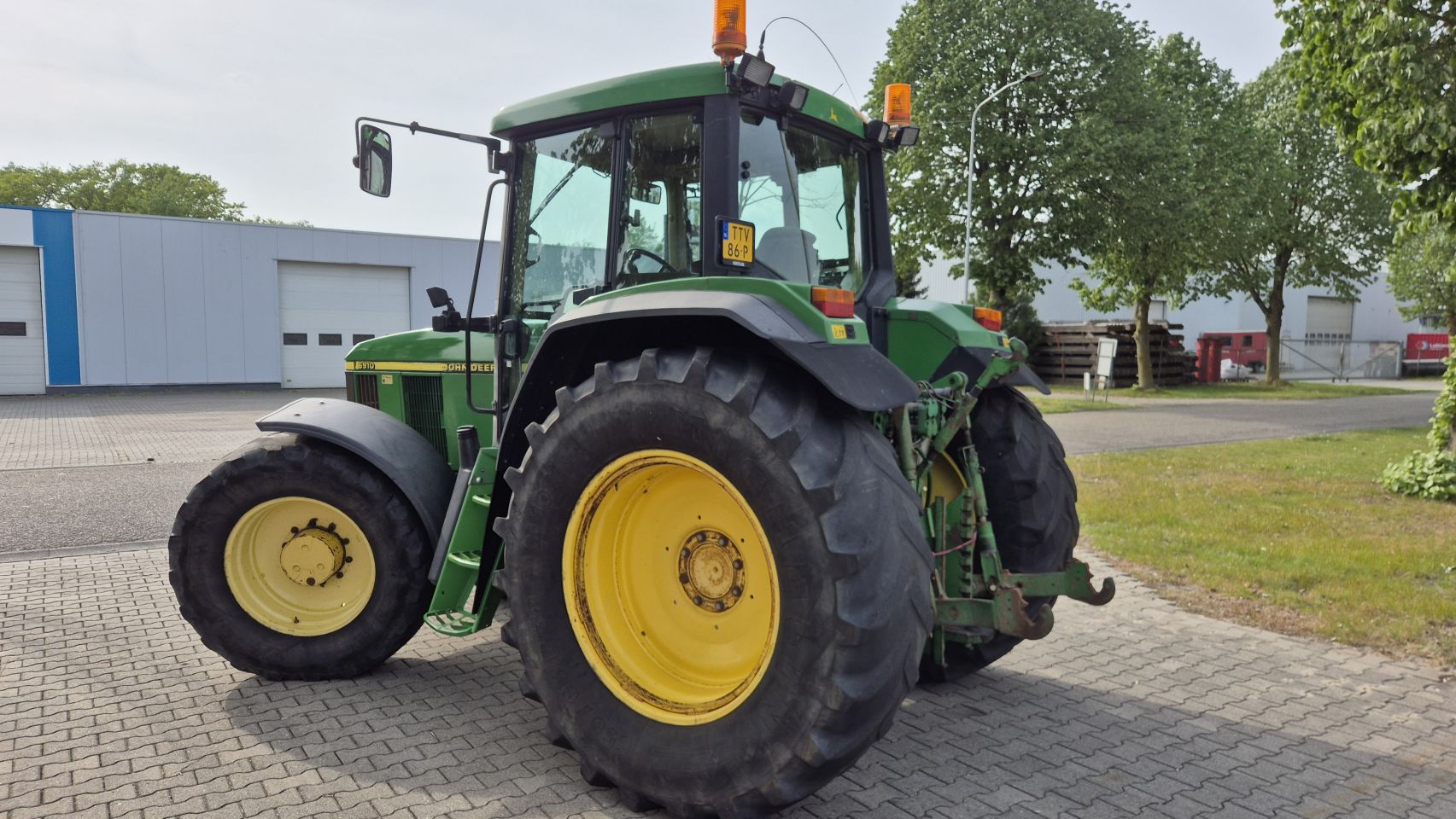 JOHN DEERE 6910 PQ+ met kruip, Airco en TLS