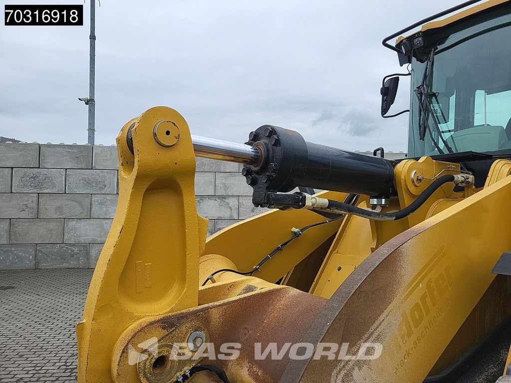 Caterpillar 966 M