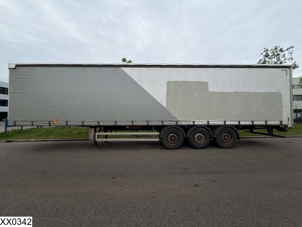 Fruehauf Tautliner Lift shaft