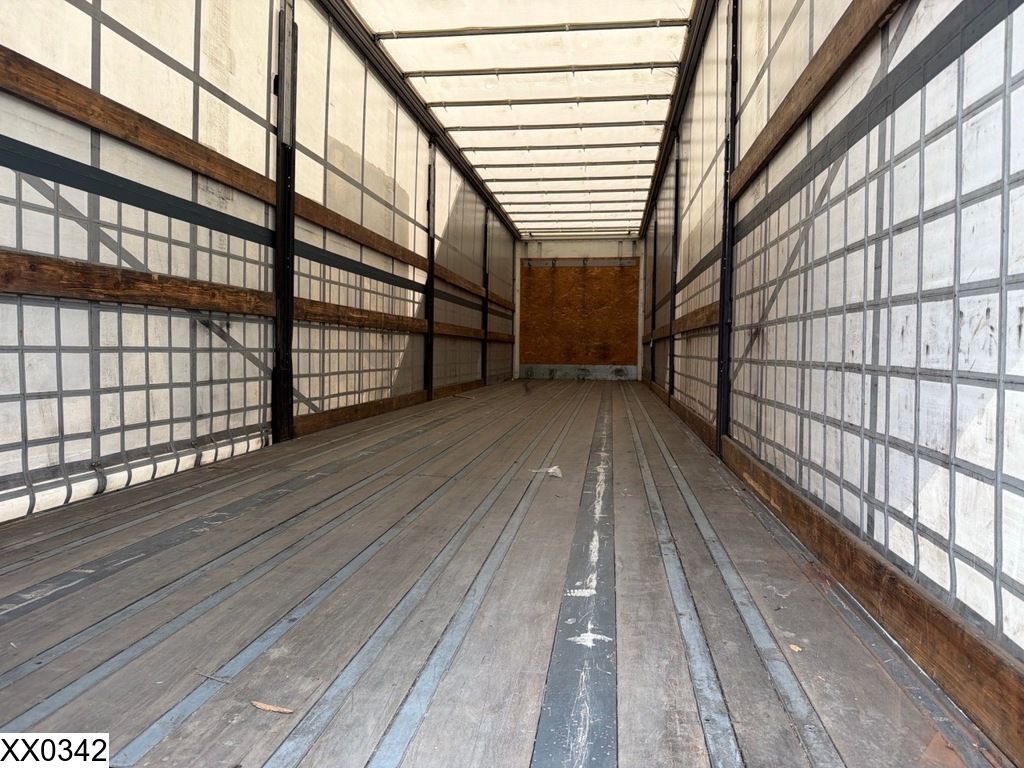 Fruehauf Tautliner Lift shaft