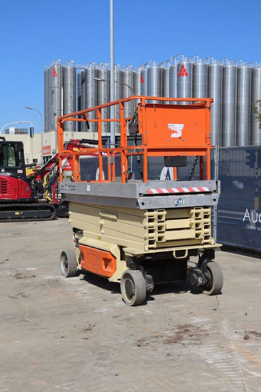 Scherenbühne JLG 3246ES Elektrisch 11,8 m 2010