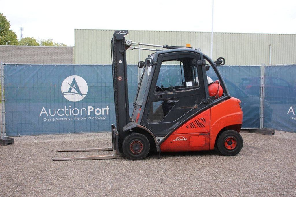 Gabelstapler Linde H25T-01 LPG 2500kg 7m 2010