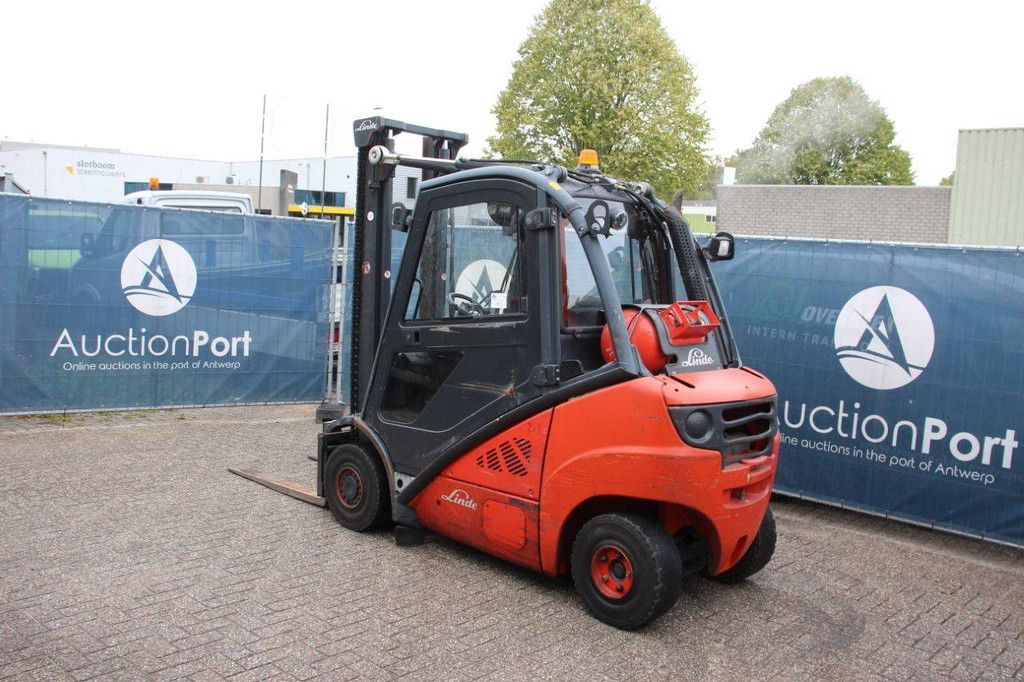 Gabelstapler Linde H25T-01 LPG 2500kg 7m 2010
