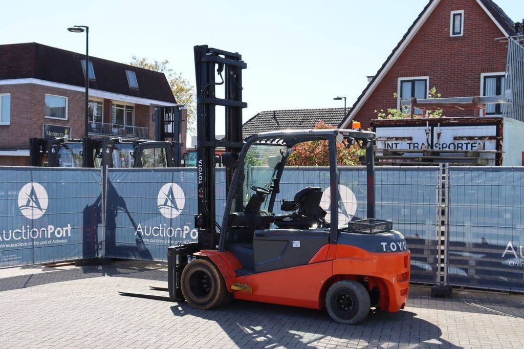Toyota 8FBMT50 Elektrogabelstapler 5000 kg 5,5 m 2018