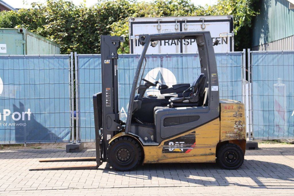 Caterpillar 2EP5000 Electric Forklift 2260kg 3.1m