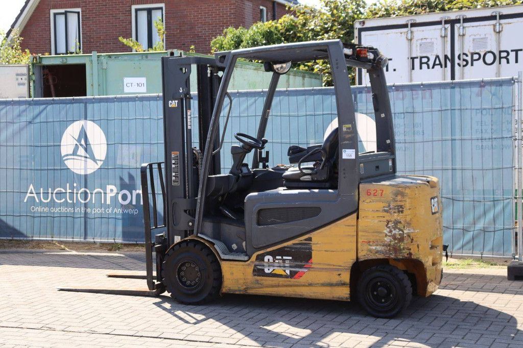 Caterpillar 2EP5000 Electric Forklift 2260kg 3.1m