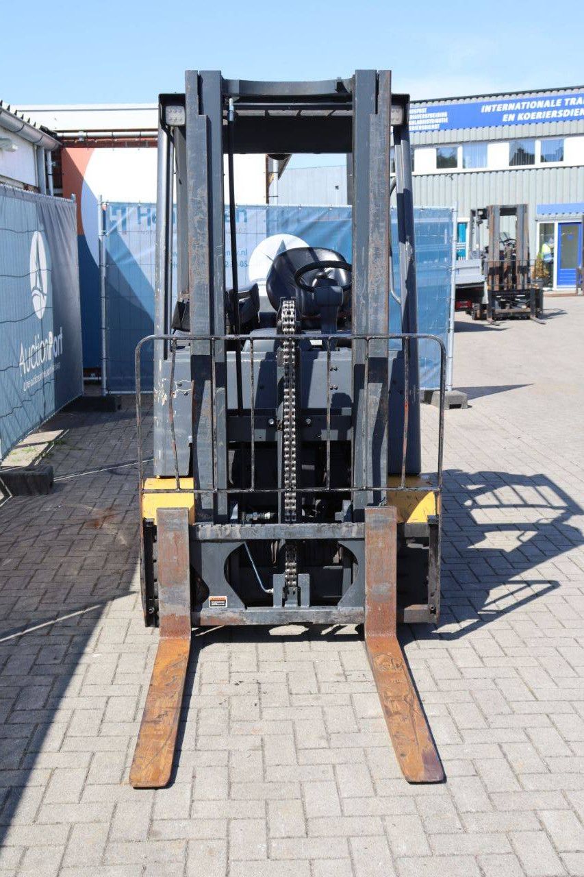 Caterpillar 2EP5000 Electric Forklift 2260kg 3.1m