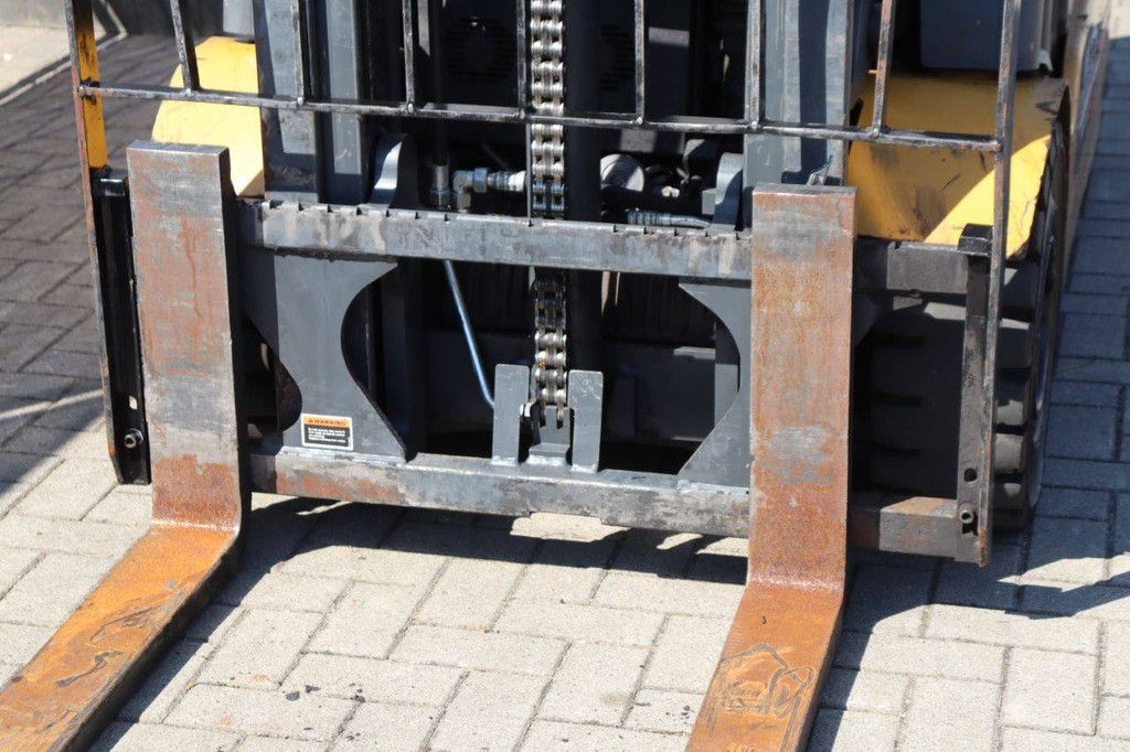Caterpillar 2EP5000 Electric Forklift 2260kg 3.1m