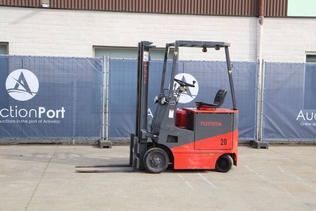 Toyota Gabelstapler 20 Elektro 3000kg 4m