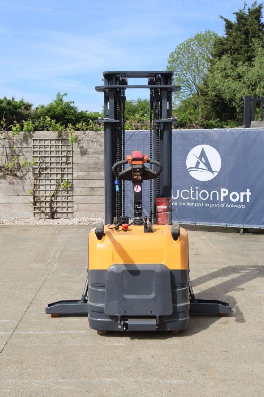 Nycheki EW15 Electric Stacker 1500kg 5.5m New