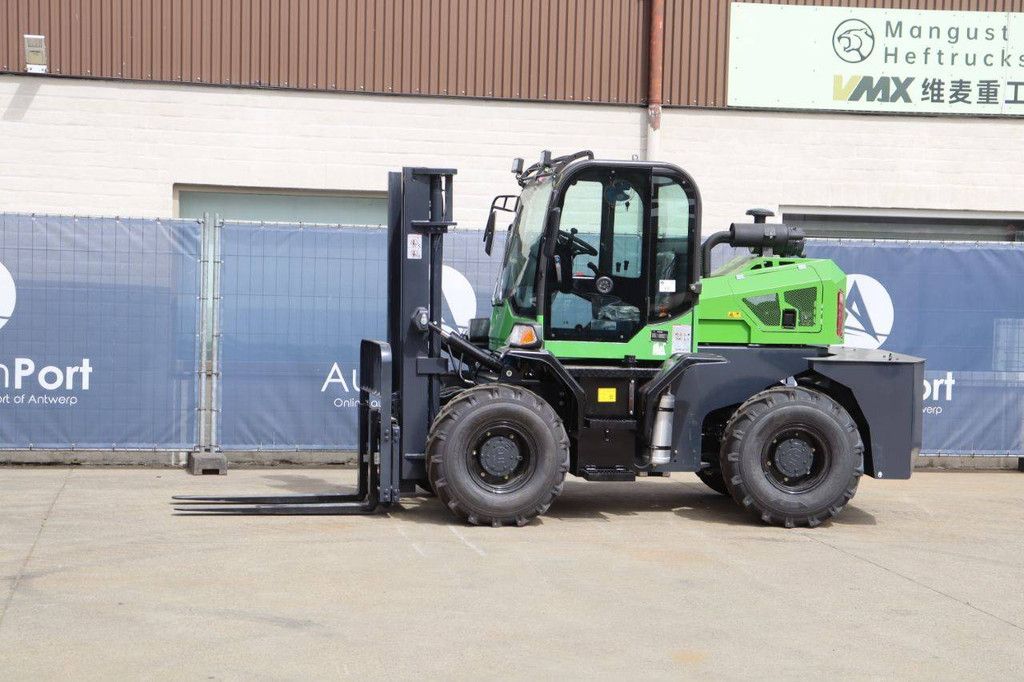 Nycheki VMX Diesel Rough Terrain Forklift 4m New