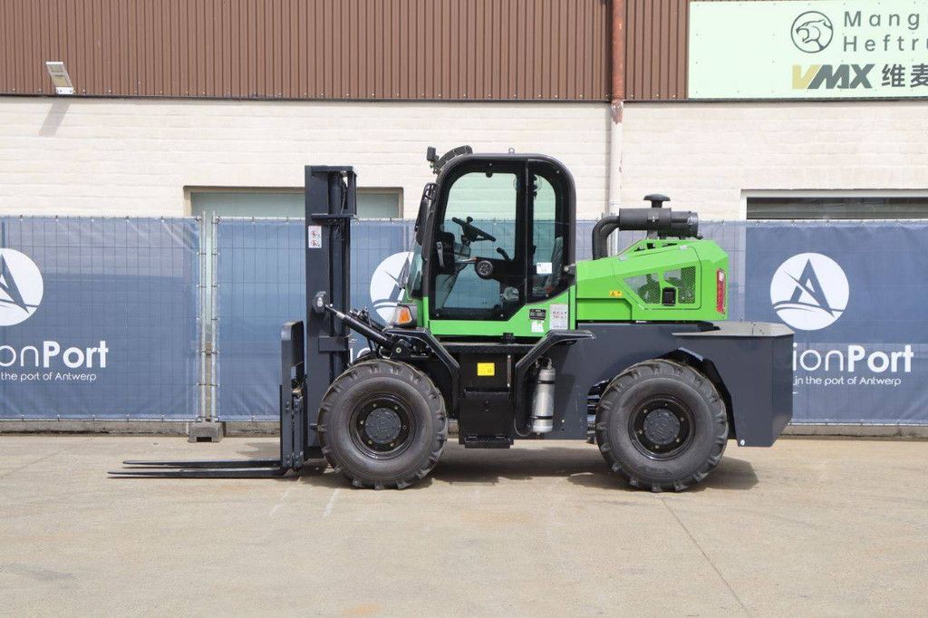 Nycheki VMX Diesel Rough Terrain Forklift 4m New