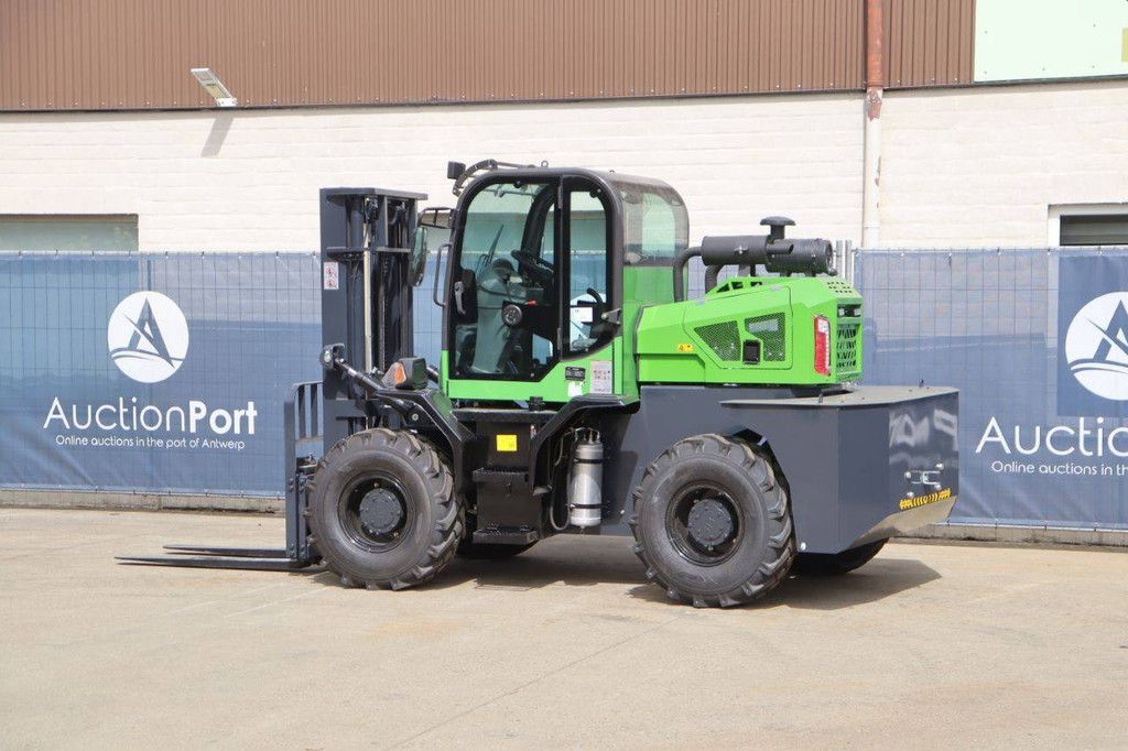 Nycheki VMX Diesel Rough Terrain Forklift 4m New