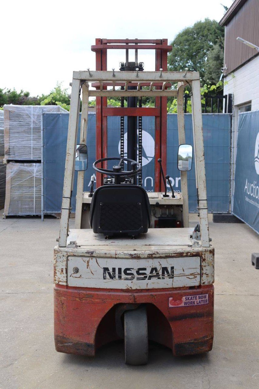 Nissan Datsun 15 NA0YL15U Elektro-Gabelstapler, 1350 kg, 3,7 m