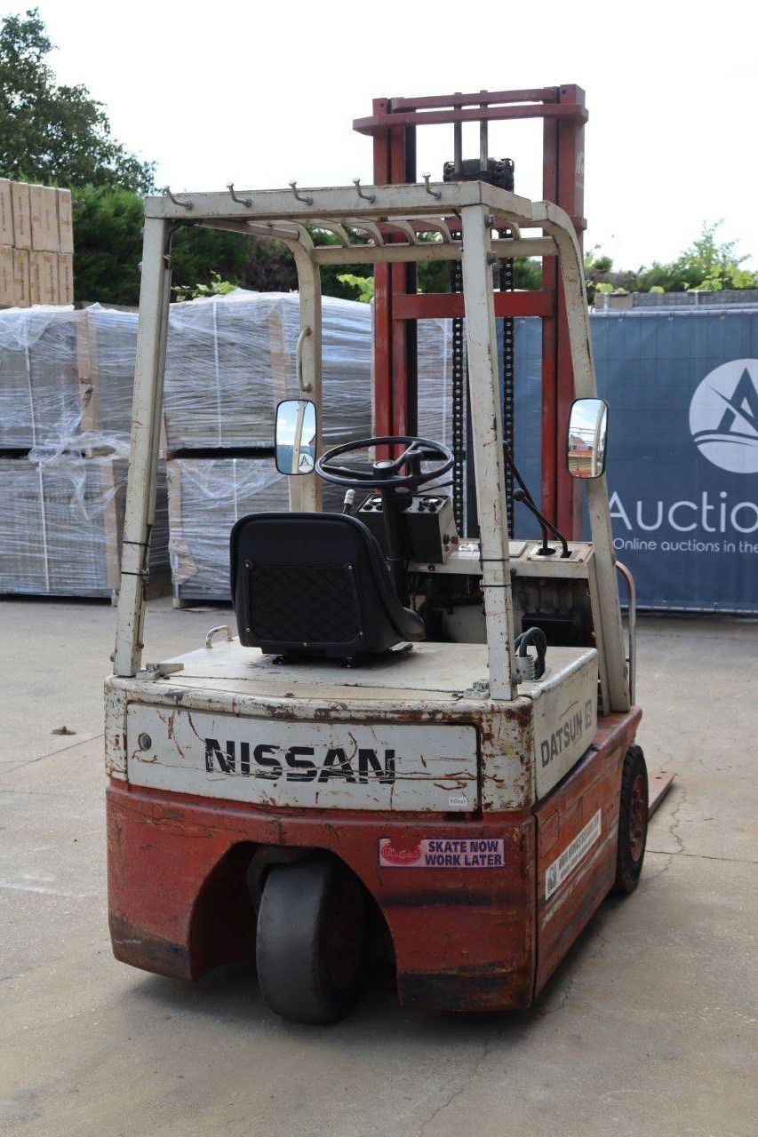 Nissan Datsun 15 NA0YL15U Elektro-Gabelstapler, 1350 kg, 3,7 m