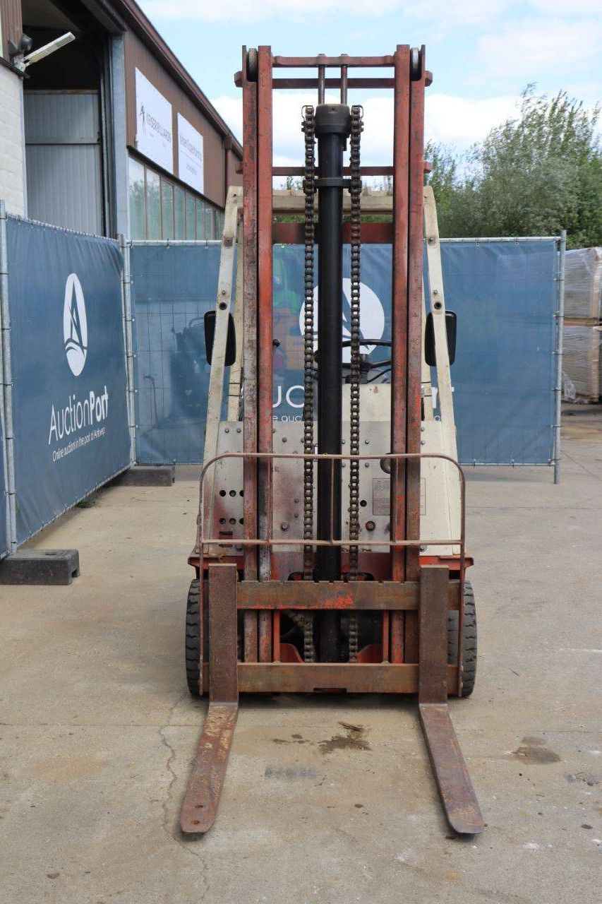 Nissan Datsun 15 NA0YL15U Elektro-Gabelstapler, 1350 kg, 3,7 m