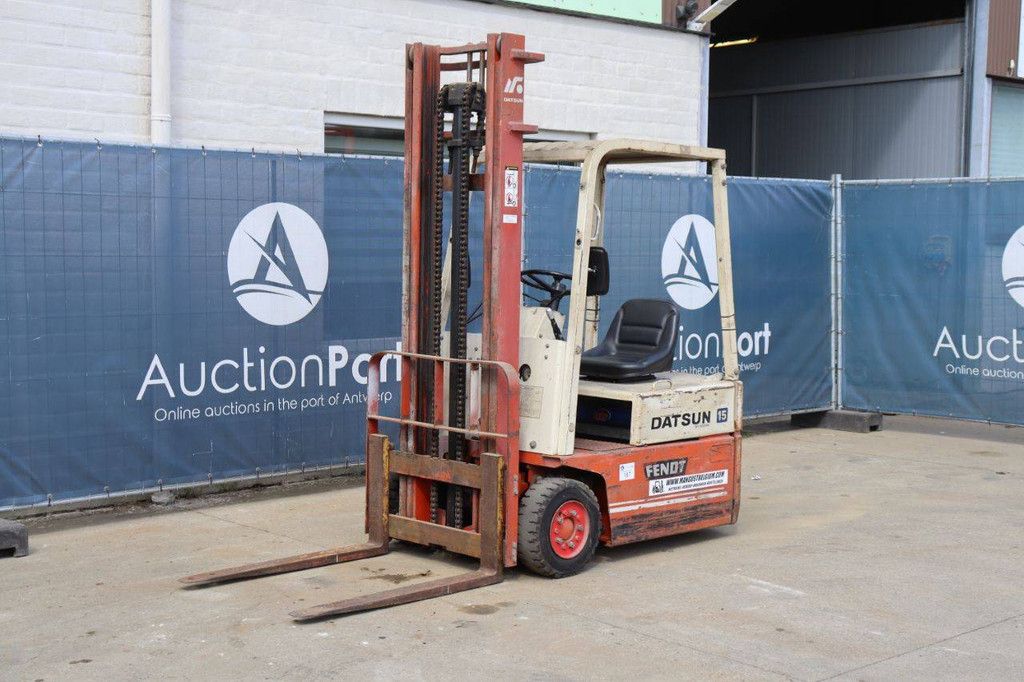 Nissan Datsun 15 NA0YL15U Elektro-Gabelstapler, 1350 kg, 3,7 m