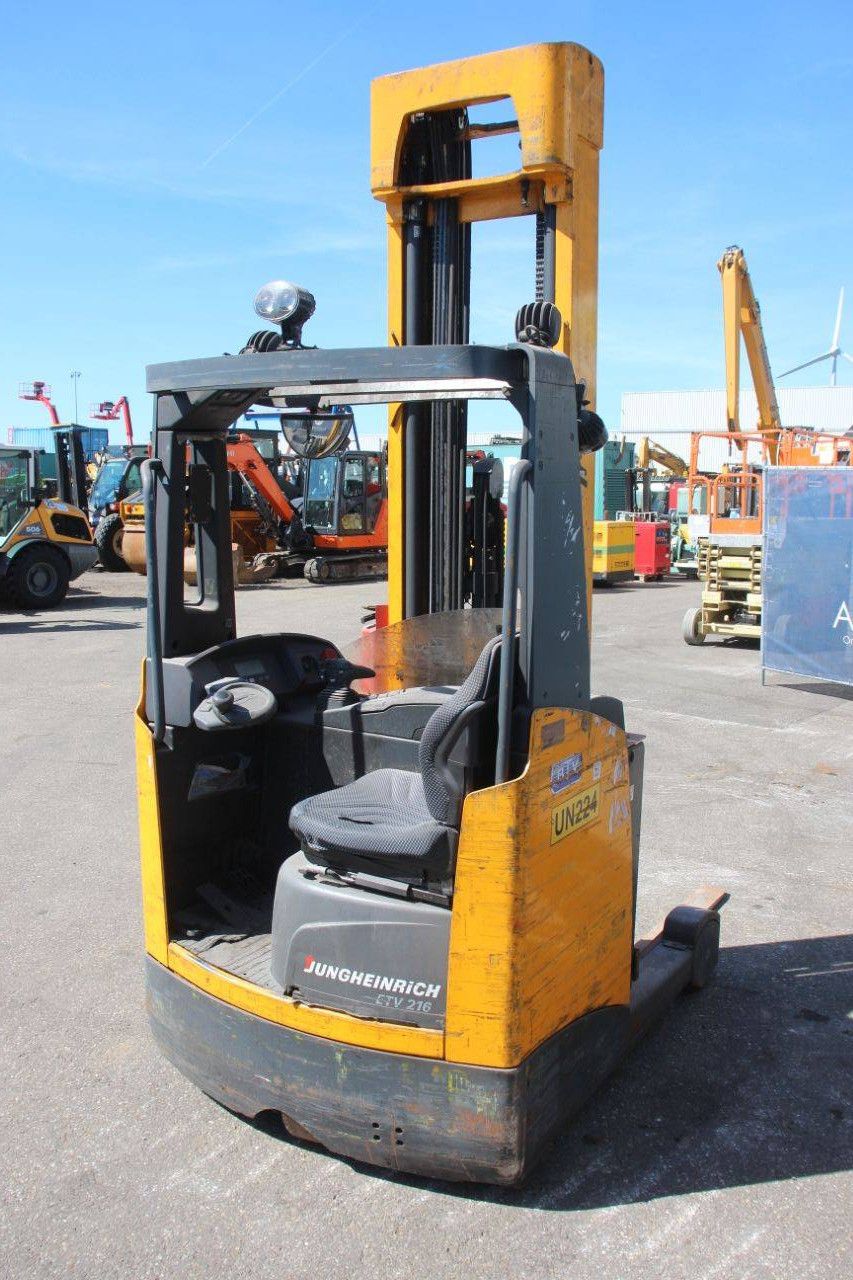 Jungheinrich ETV 216 Elektro-Schubmaststapler 1600 kg 7,7 m 2011