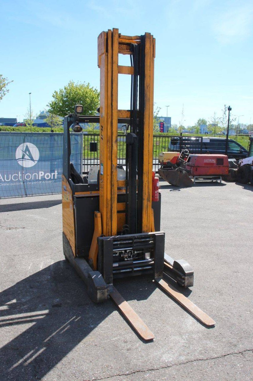 Jungheinrich ETV 216 Elektro-Schubmaststapler 1600 kg 7,7 m 2011