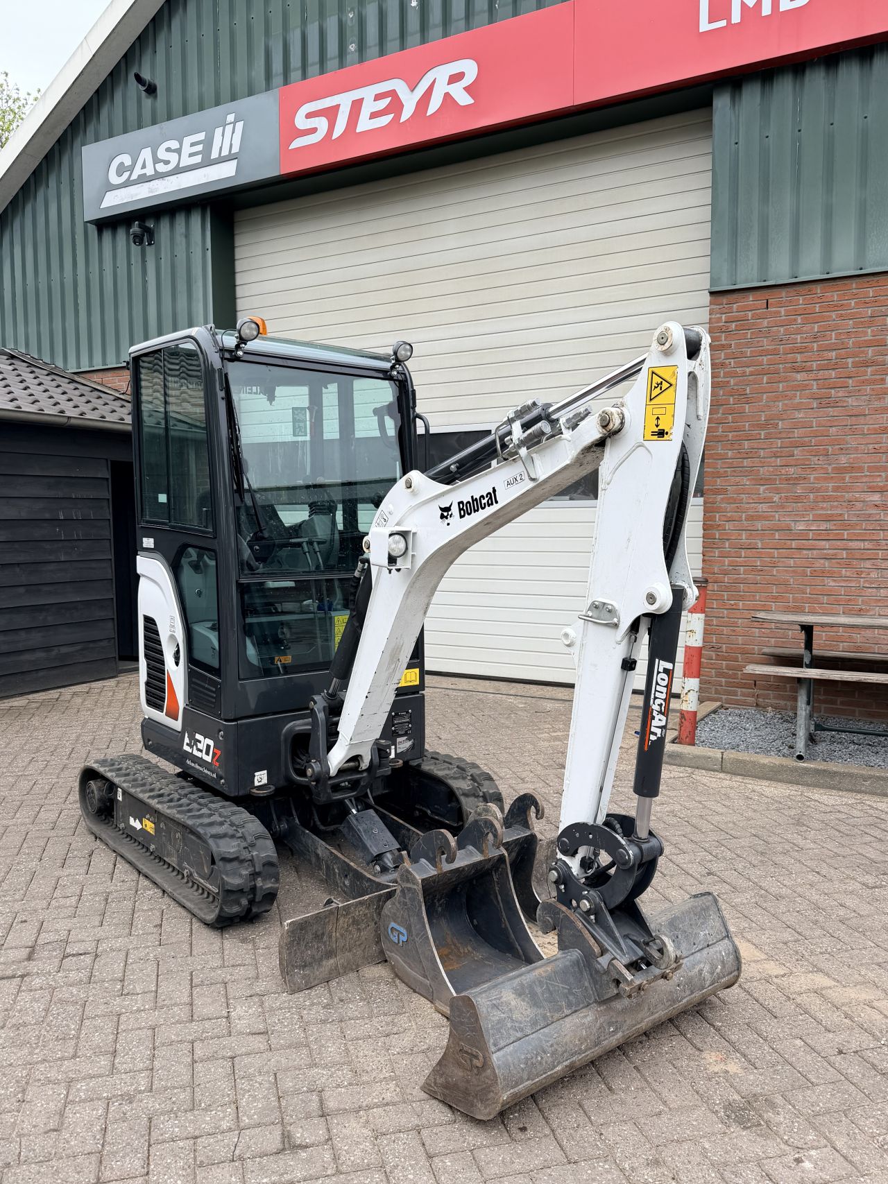 Bobcat E20z minigraver