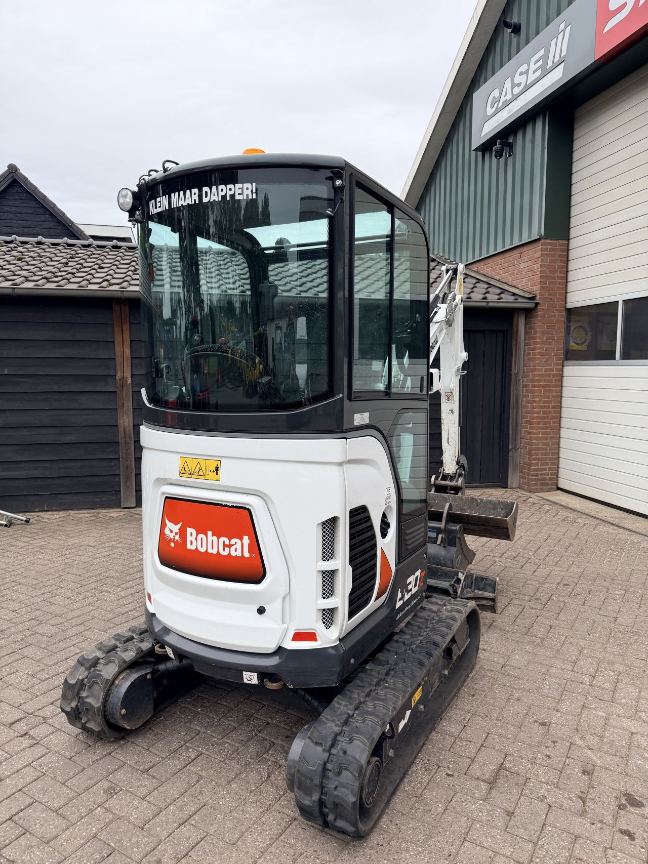 Bobcat E20z minigraver
