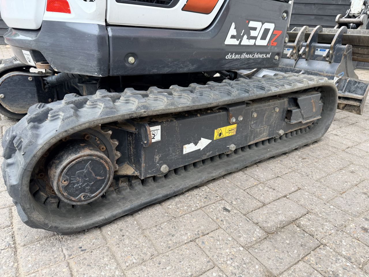 Bobcat E20z minigraver