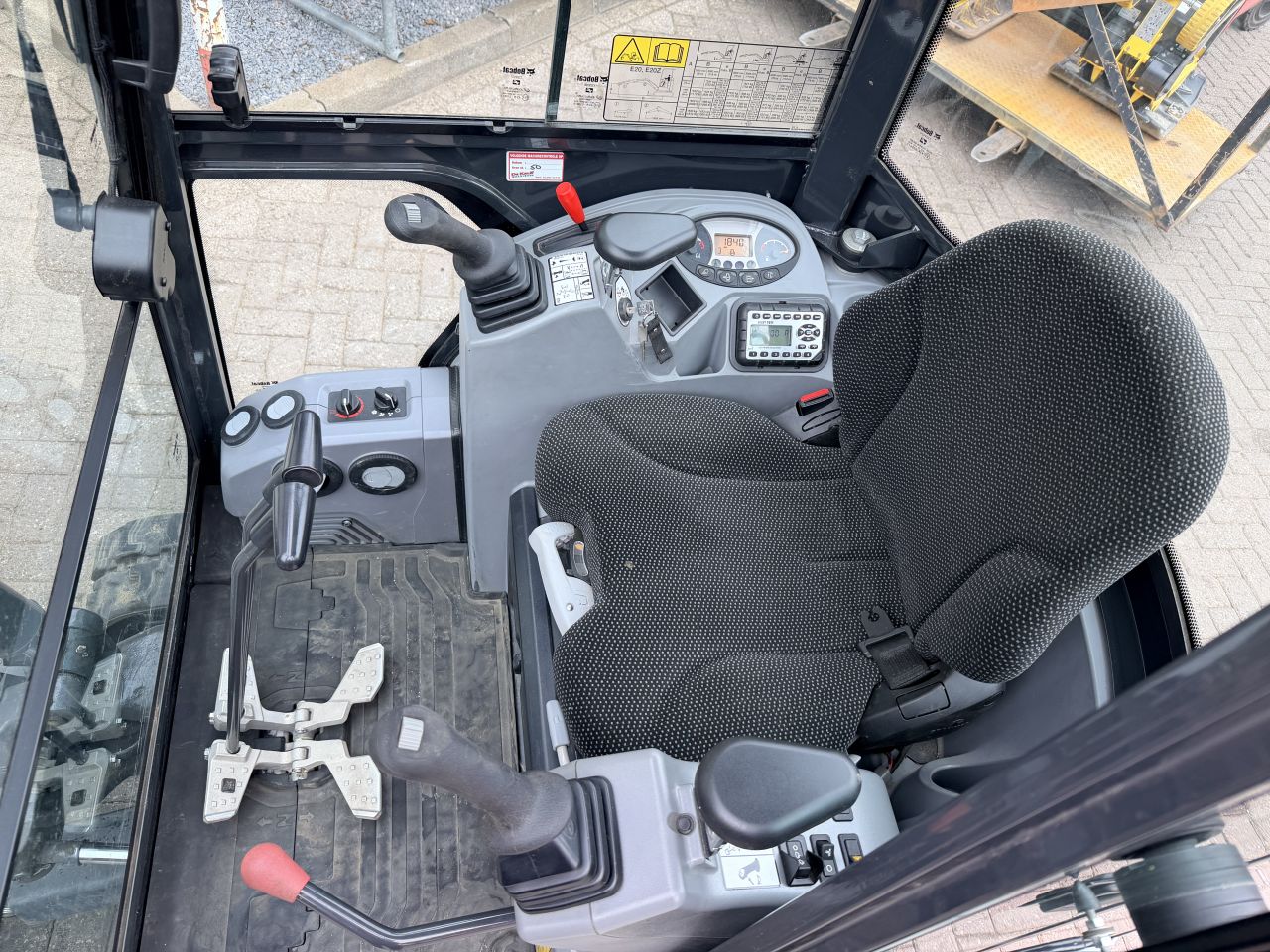 Bobcat E20z minigraver