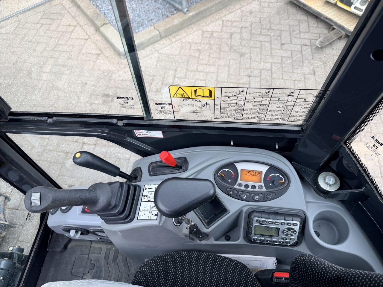 Bobcat E20z minigraver