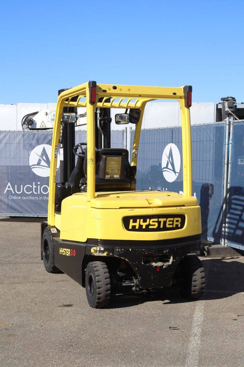 Forklift Hyster J3.0XN-861 Electric 3000kg 4.91m 2010