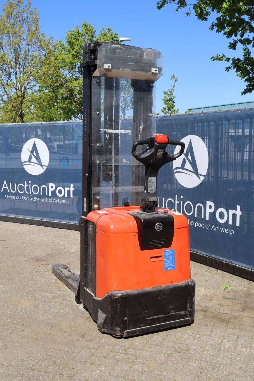 Stacker BT SPE160L Electric 2000kg 5.4m 2012