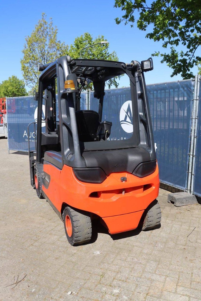 Forklift Linde E30L-01 Electric 3000kg 7m 2012