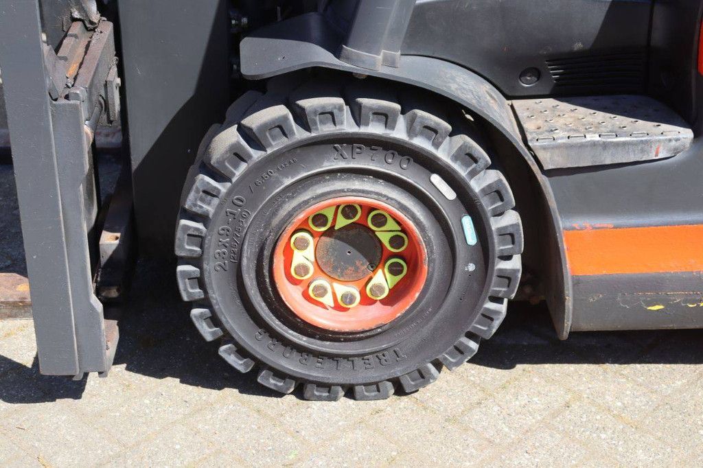 Forklift Linde E30L-01 Electric 3000kg 7m 2012