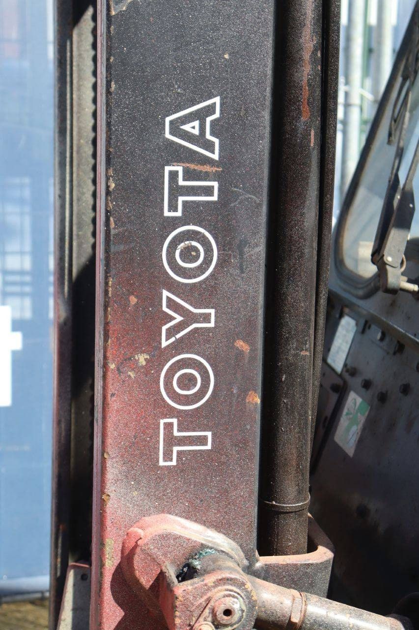Toyota Gabelstapler 25 LPG 2500 kg 4,5 m