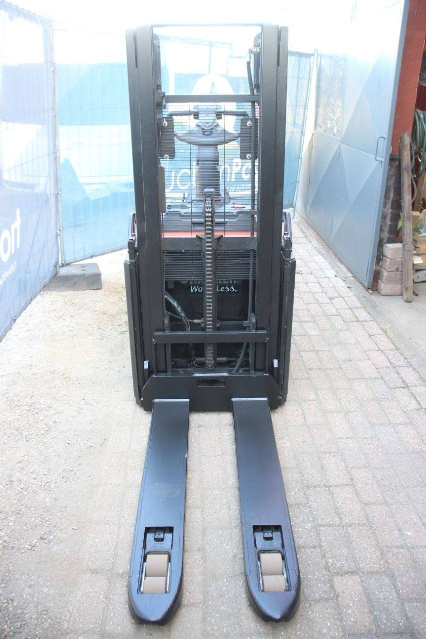 Toyota SPE200D Electric Stacker 2000kg 2.5m 2018