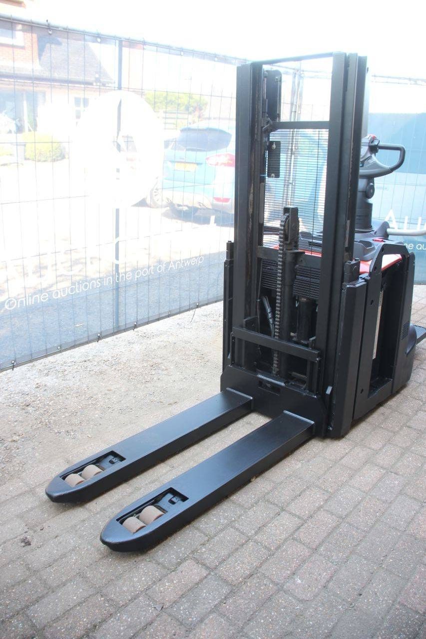 Toyota SPE200D Electric Stacker 2000kg 2.5m 2018