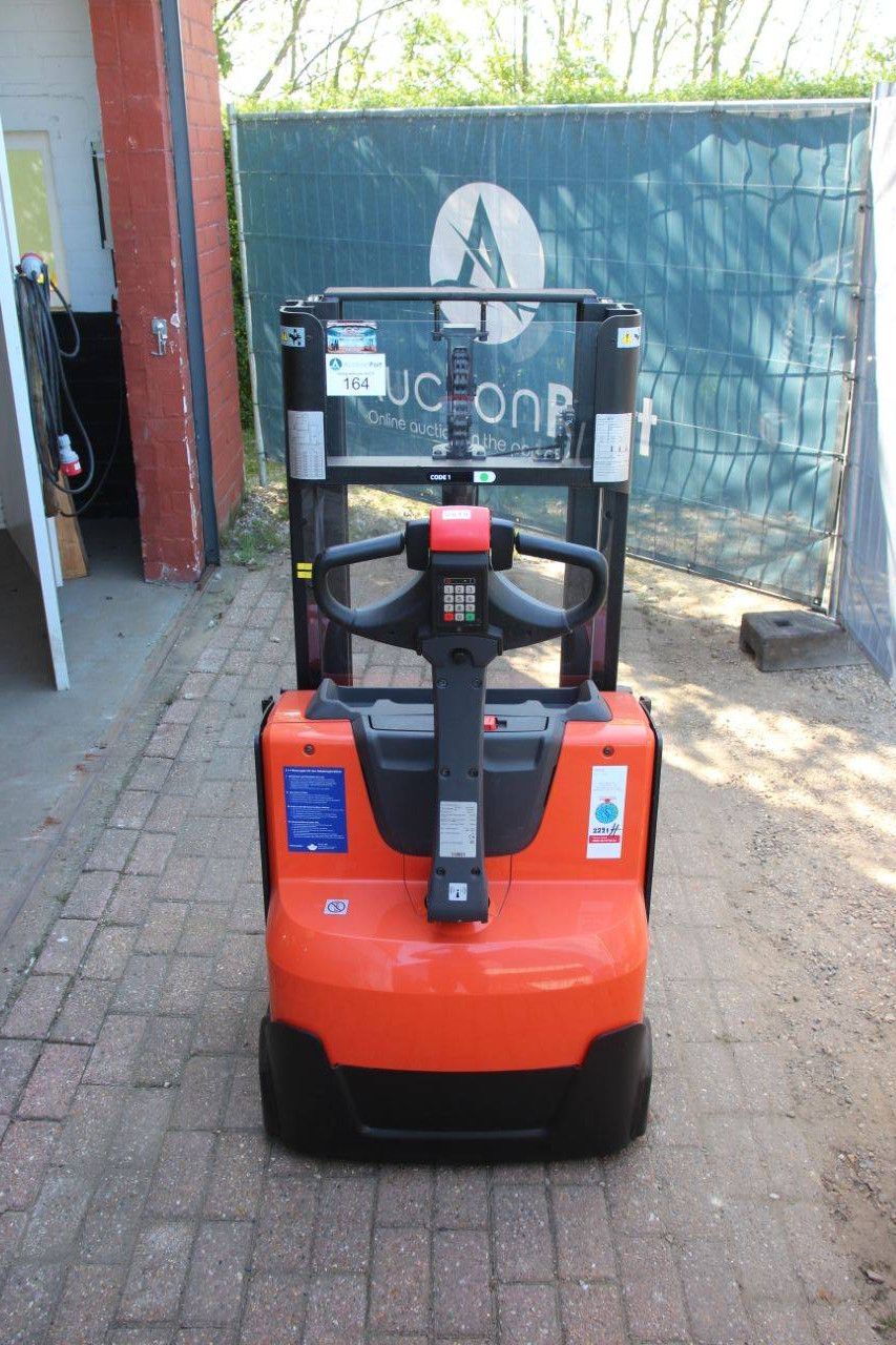 Toyota SWE200D Elektrostapler 2000 kg 2,1 m 2023