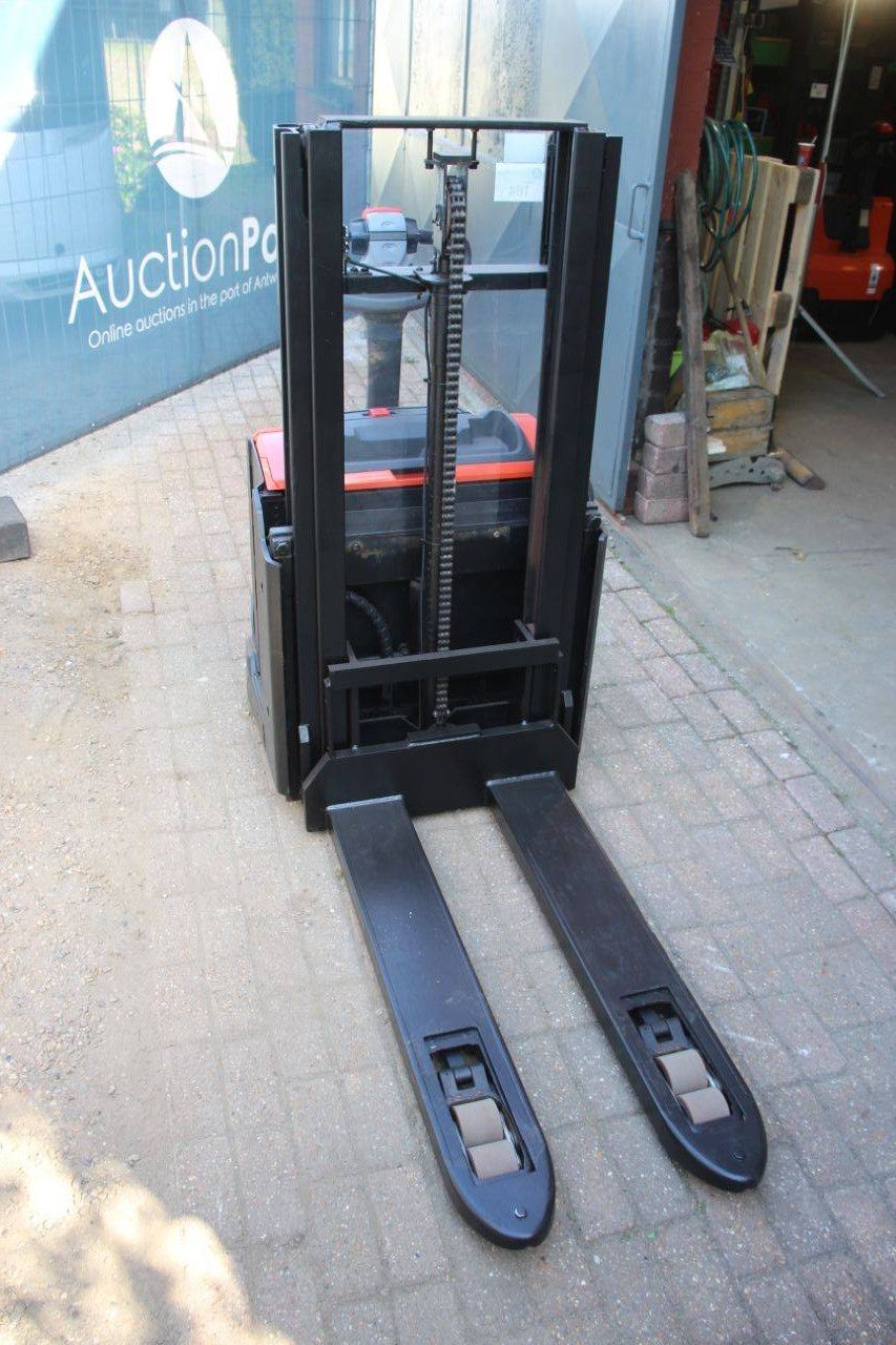 Toyota SWE200D Elektrostapler 2000 kg 2,1 m 2023