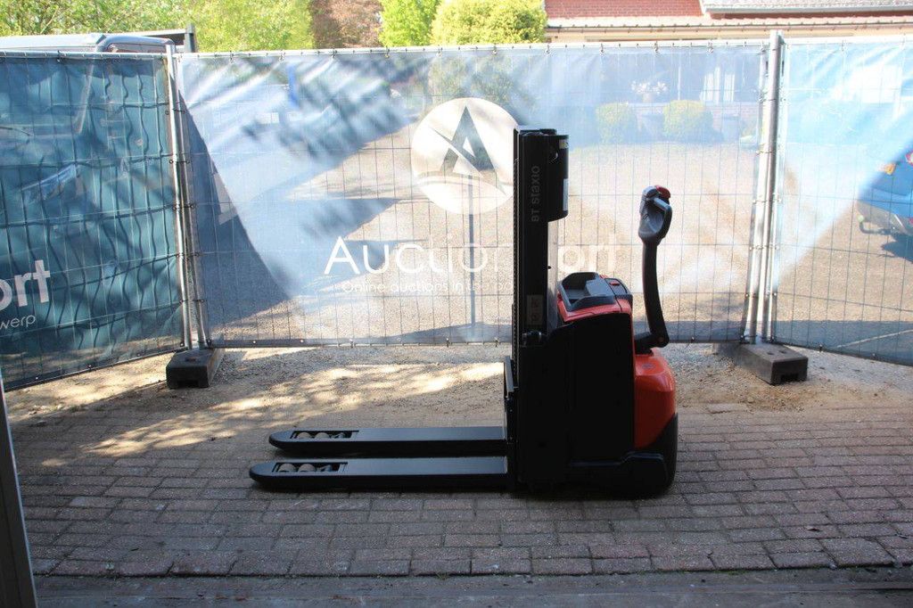 Toyota SWE200D Electric Stacker 2000kg 2.1m 2023