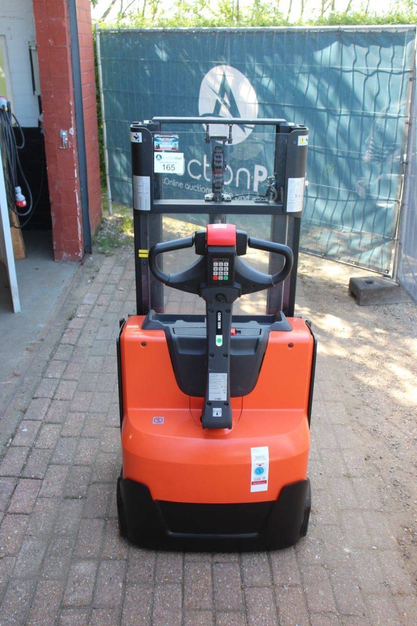 Toyota SWE200D Electric Stacker 2000kg 2.1m 2023