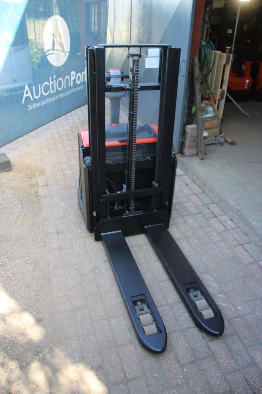 Toyota SWE200D Electric Stacker 2000kg 2.1m 2023